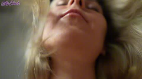 Horny Stepmom Finds Out What's Wrong With Your Dick